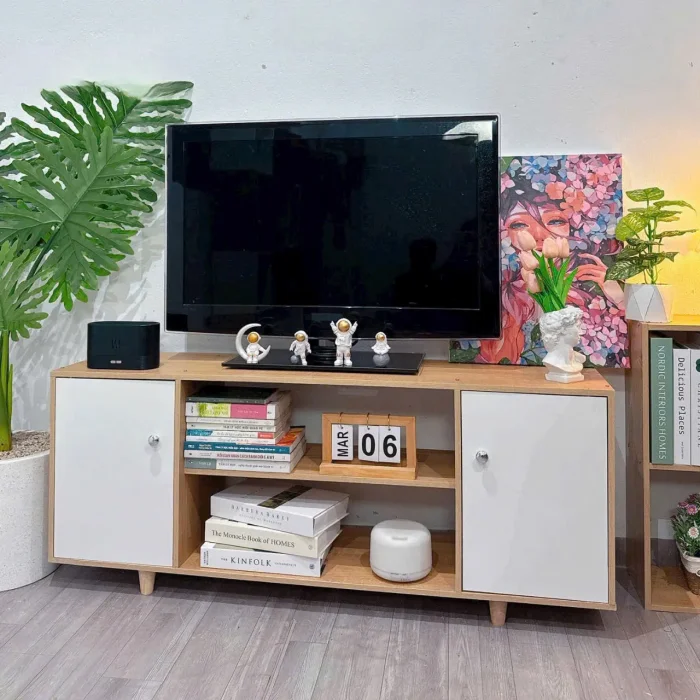 Kệ Tivi Gỗ 2 Cánh Mở Đa Năng Có Ngăn Kệ Trang Trí - KTV3